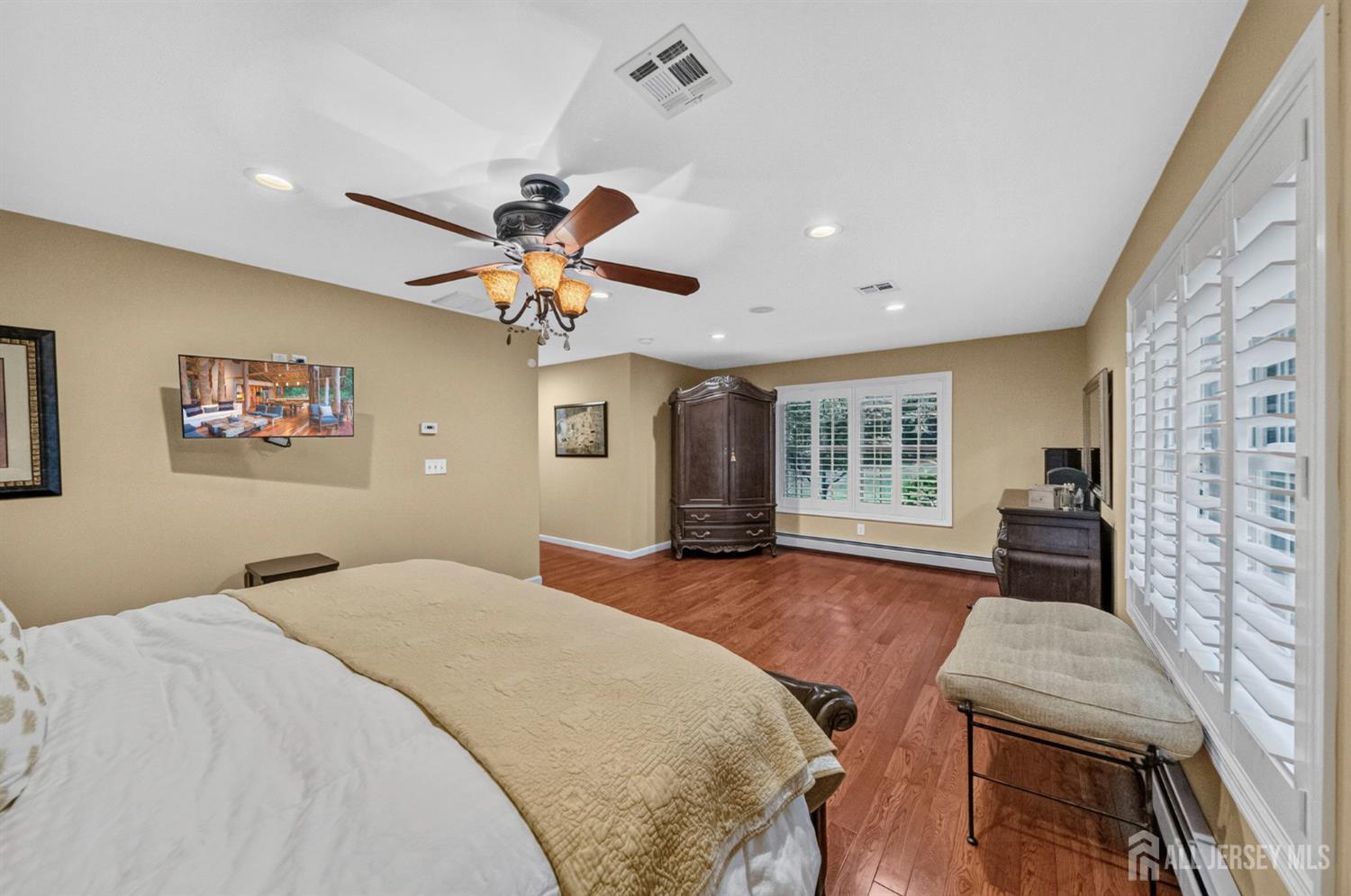 7 Darien Court Colts Neck NJ 07722