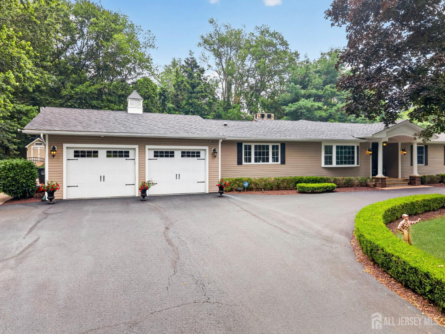 7 Darien Court Colts Neck NJ 07722