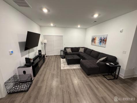 1112 Vanderbergh Boulevard Monroe NJ 08831