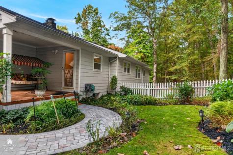 25 Willow Lane Englishtown NJ 07726