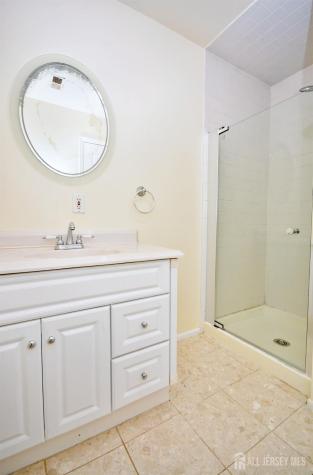 125 Exeter Court Piscataway NJ 08854