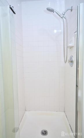 125 Exeter Court Piscataway NJ 08854