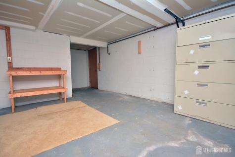 125 Exeter Court Piscataway NJ 08854
