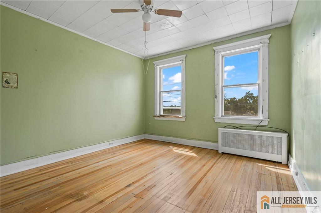 364 Alpine Street Perth Amboy NJ 08861