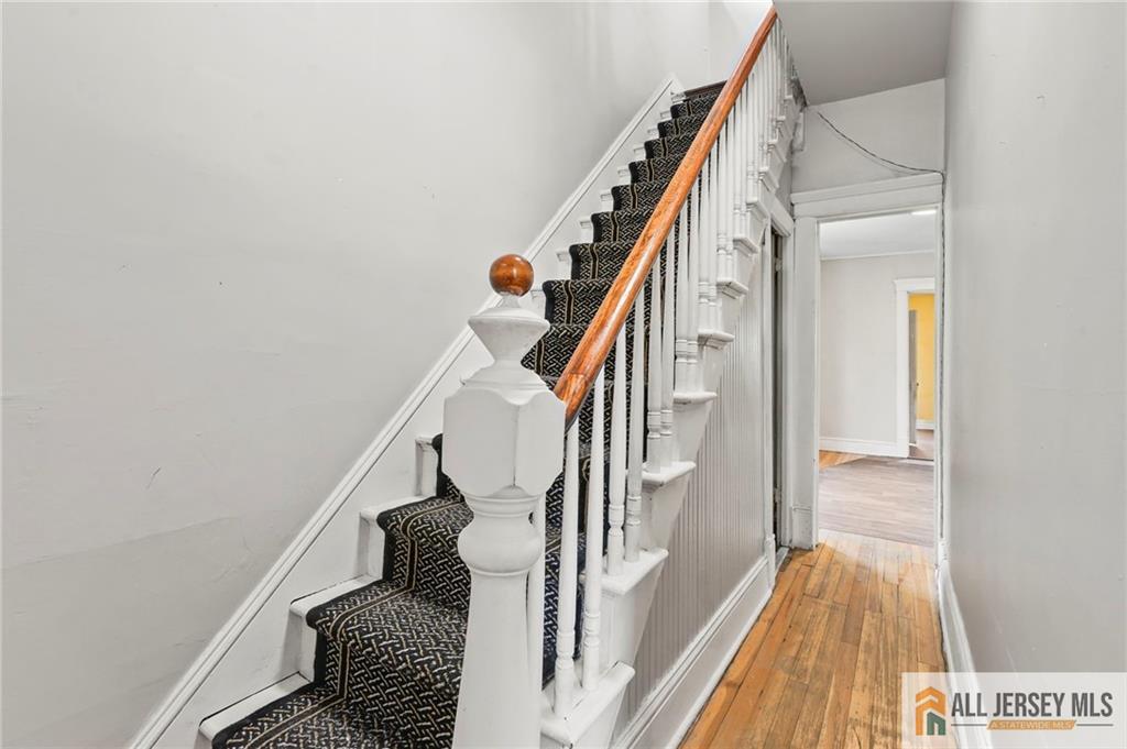 364 Alpine Street Perth Amboy NJ 08861