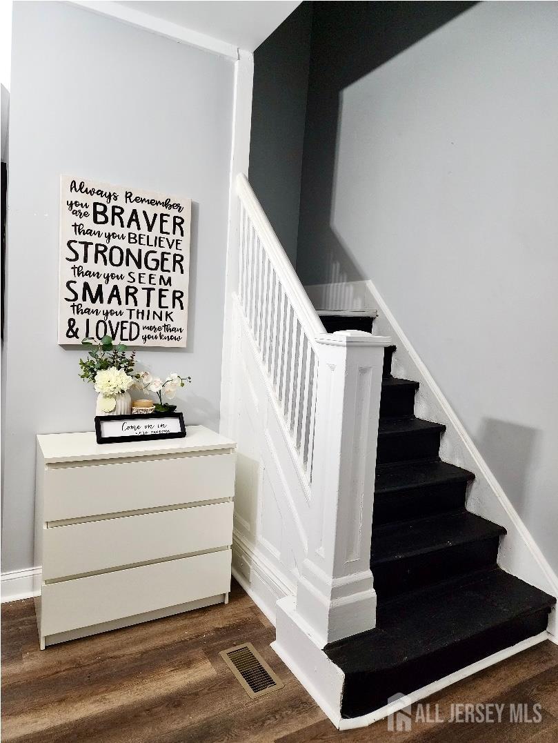 55 Morton Place East Orange NJ 07017