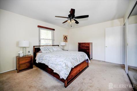 28 Morningside Drive Old Bridge NJ 08857