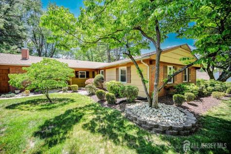 28 Morningside Drive Old Bridge NJ 08857