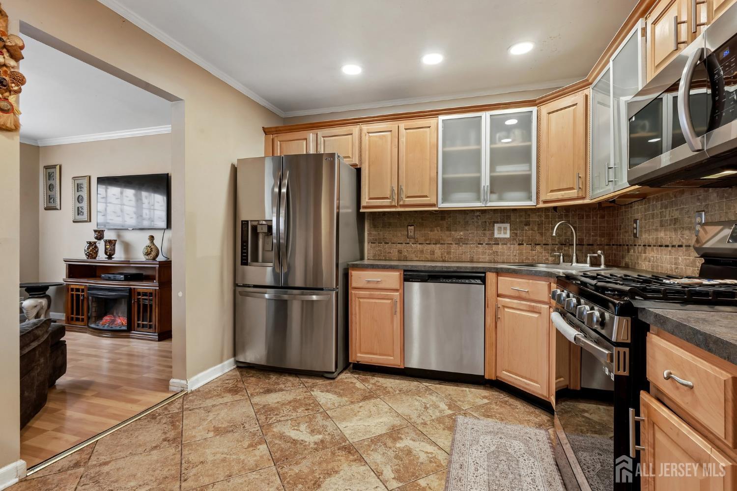 3 Letts Court Sayreville NJ 08872