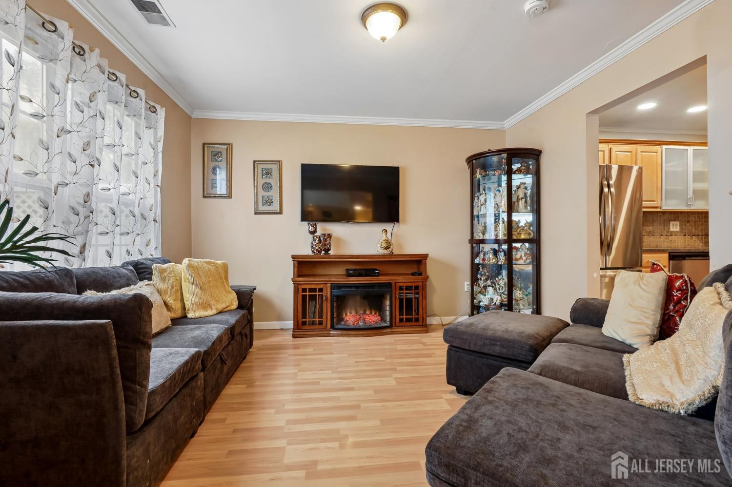 3 Letts Court Sayreville NJ 08872