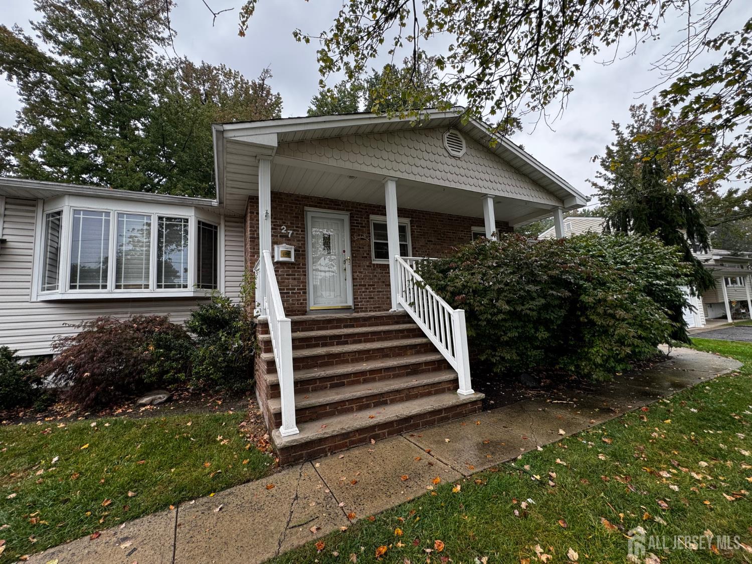 27 Frieda Lane Colonia NJ 07067