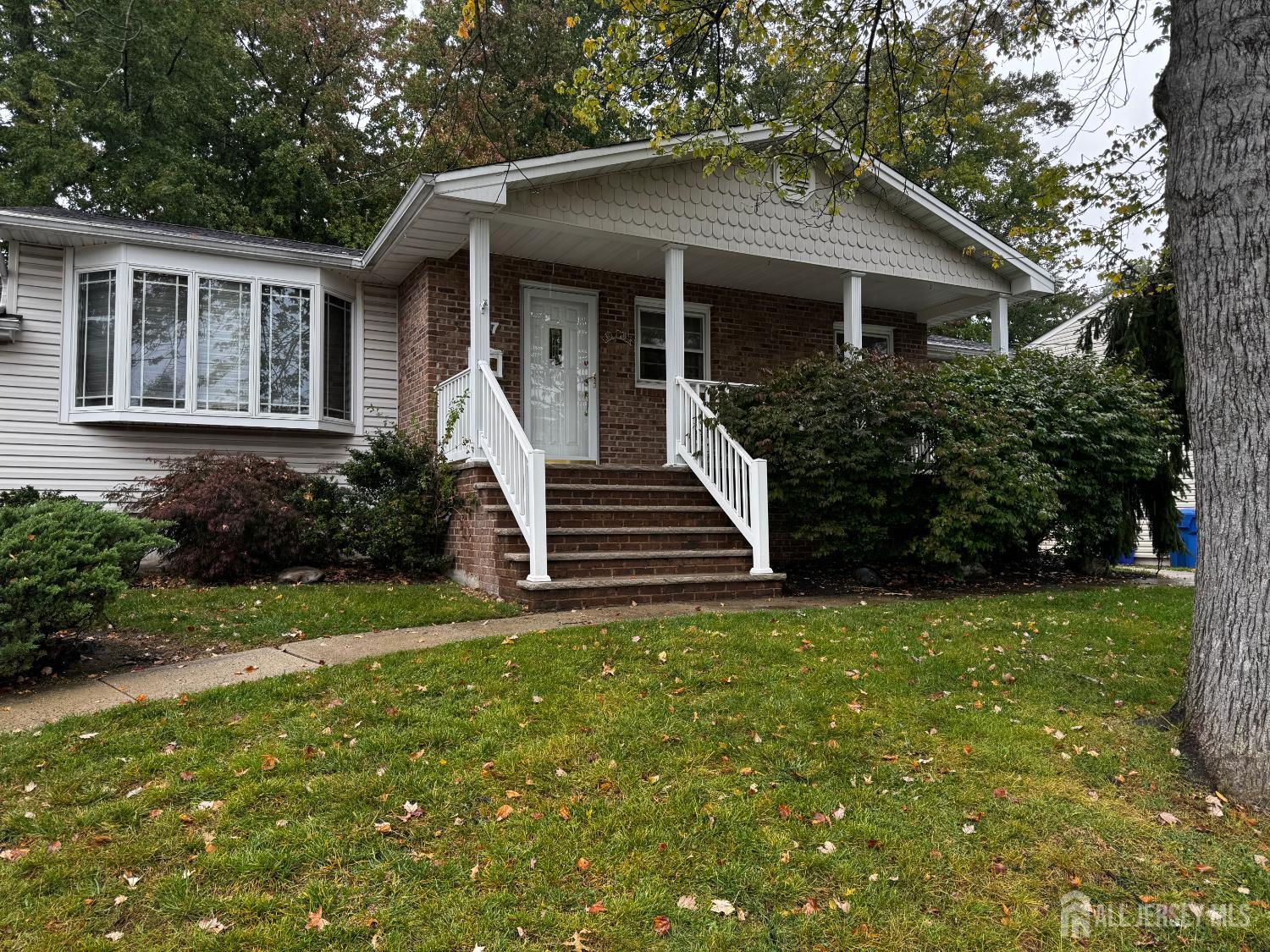 27 Frieda Lane Colonia NJ 07067