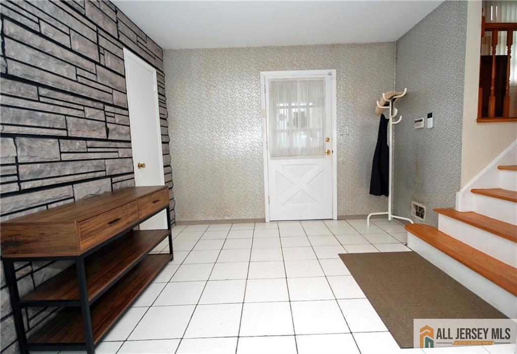 2 Janet Court East Brunswick NJ 08816