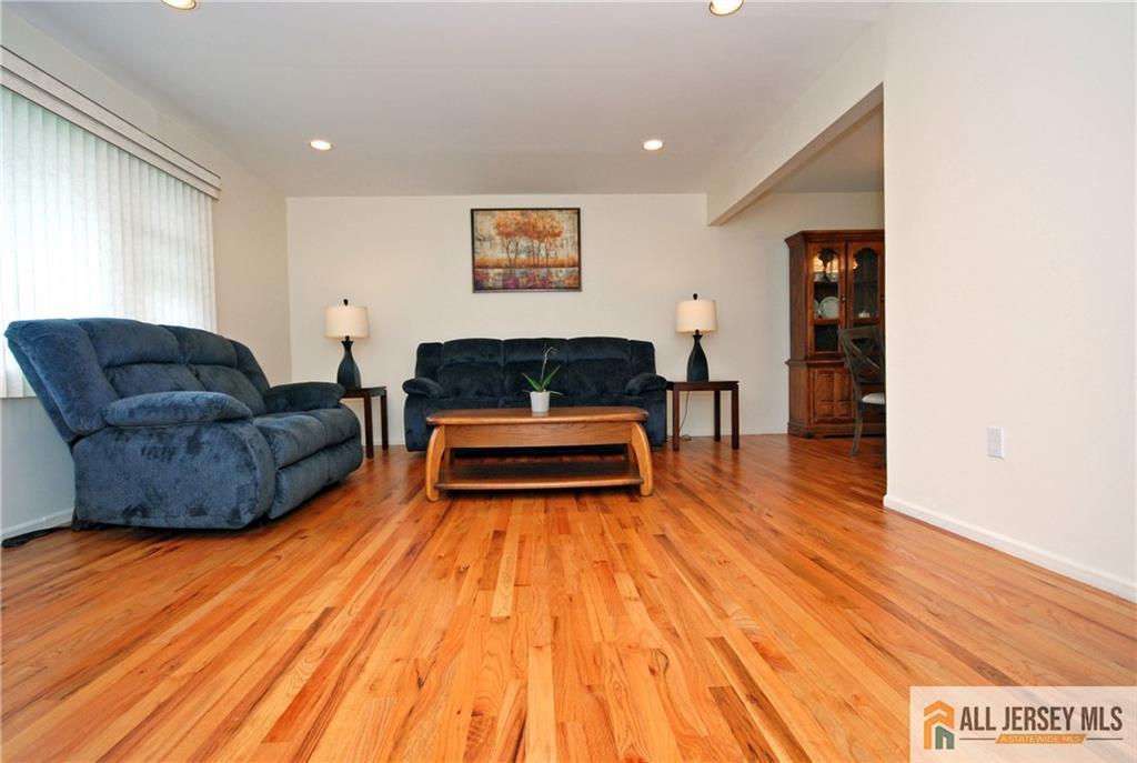 2 Janet Court East Brunswick NJ 08816