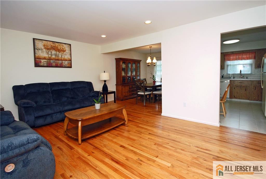2 Janet Court East Brunswick NJ 08816