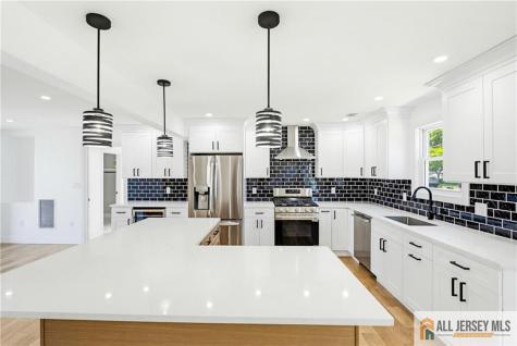 48 Kendall Drive Sayreville NJ 08859