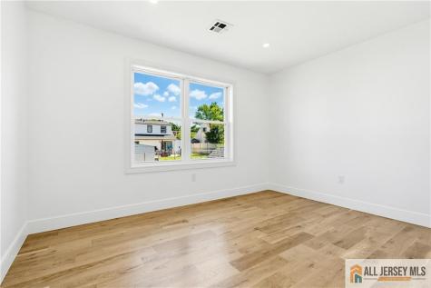 48 Kendall Drive Sayreville NJ 08859