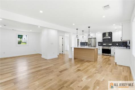 48 Kendall Drive Sayreville NJ 08859