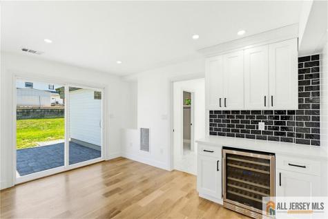 48 Kendall Drive Sayreville NJ 08859