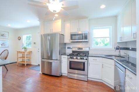 21 Inwood Drive East Brunswick NJ 08816