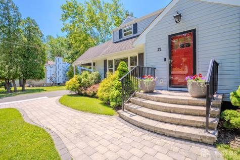 21 Inwood Drive East Brunswick NJ 08816