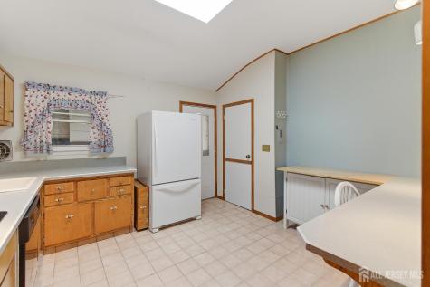 94 Boulevard W Old Bridge NJ 07735