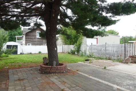 11 Main Street Englishtown NJ 07726