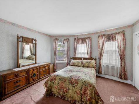 100 Grove Avenue Woodbridge Proper NJ 07095
