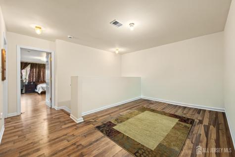 74 Wildwood Avenue Edison NJ 08837