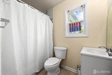 74 Wildwood Avenue Edison NJ 08837