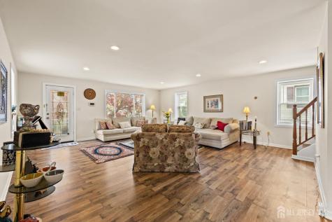 74 Wildwood Avenue Edison NJ 08837