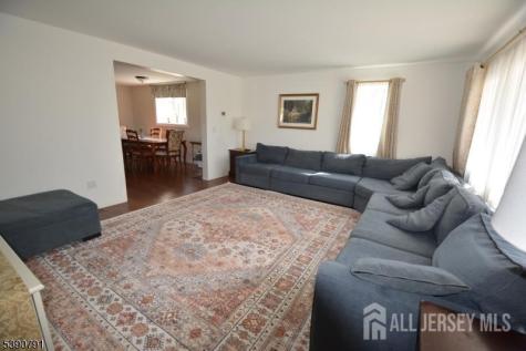 5 Wyckoffs Mills Applegarth Road Monroe NJ 08831