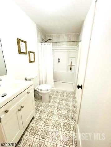 5 Wyckoffs Mills Applegarth Road Monroe NJ 08831
