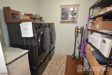5 Wyckoffs Mills Applegarth Road Monroe NJ 08831