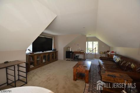 5 Wyckoffs Mills Applegarth Road Monroe NJ 08831