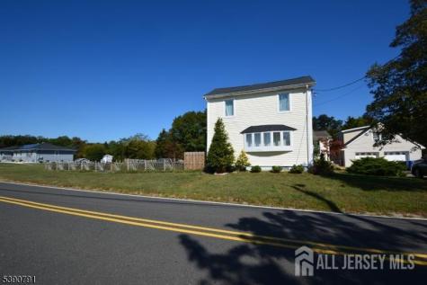5 Wyckoffs Mills Applegarth Road Monroe NJ 08831