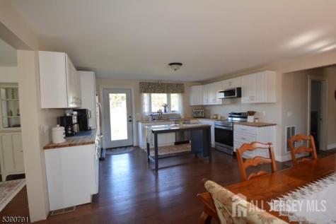 5 Wyckoffs Mills Applegarth Road Monroe NJ 08831