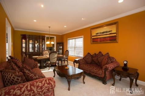 43 Melbloum Lane Edison NJ 08837