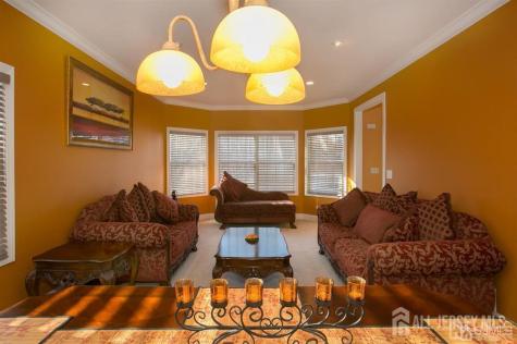 43 Melbloum Lane Edison NJ 08837