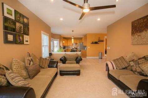 43 Melbloum Lane Edison NJ 08837