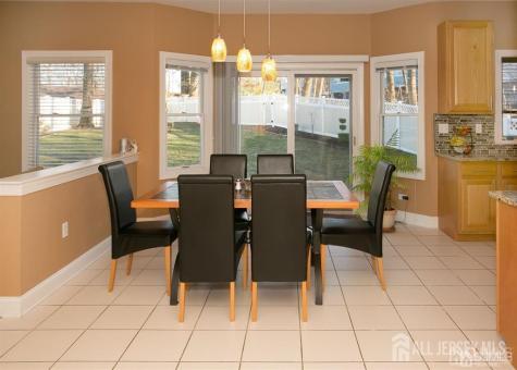 43 Melbloum Lane Edison NJ 08837