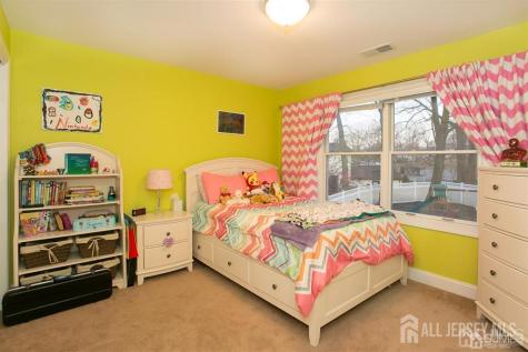 43 Melbloum Lane Edison NJ 08837