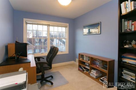43 Melbloum Lane Edison NJ 08837