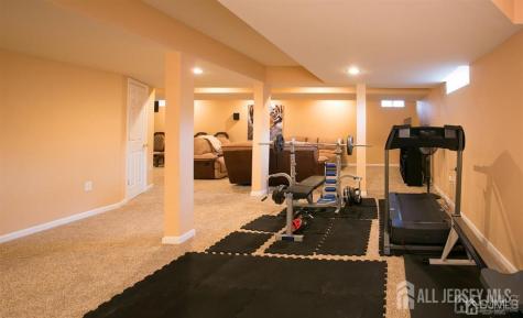 43 Melbloum Lane Edison NJ 08837