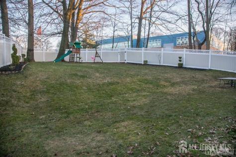 43 Melbloum Lane Edison NJ 08837