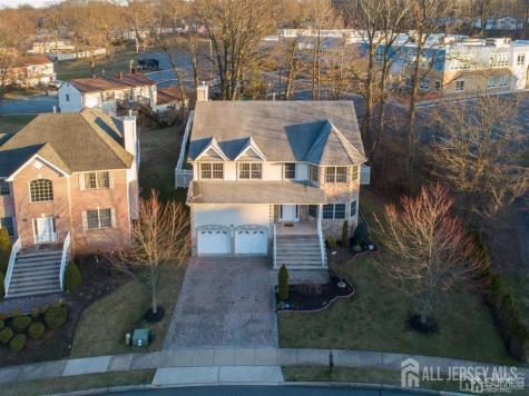 43 Melbloum Lane Edison NJ 08837