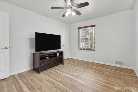 37 Glen Court North Plainfield NJ 07063