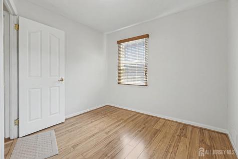 37 Glen Court North Plainfield NJ 07063