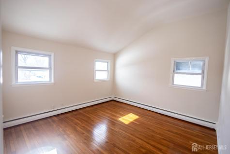 9 Bernath Street Carteret NJ 07008