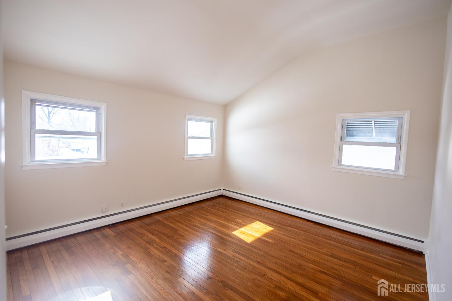 9 Bernath Street Carteret NJ 07008